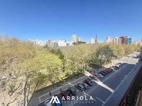 Hipolito Yrigoyen esquina 25 de Mayo