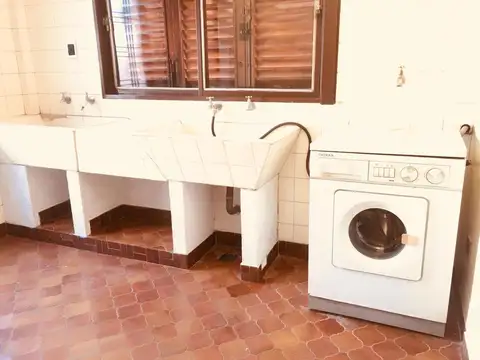 Depto Tipo Casa en Venta 40 años