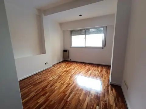 Departamento en Alquiler en Chacarita, $ 600.000