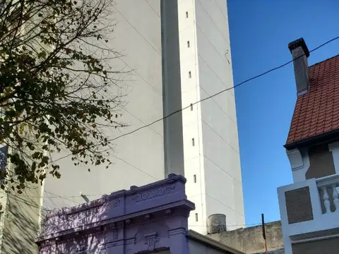 Casa - Venta - Argentina, La Plata - 7 entre Plaza Olazabal y 39