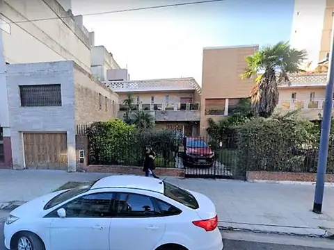 Casa. Dúplex 7 amb. Único!!! Parque Patricios