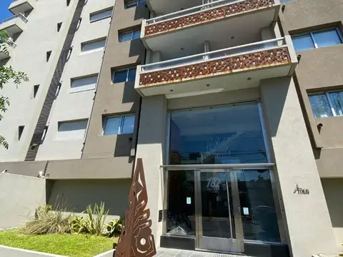 Departamento 2 ambientes en Ituzaingo sur