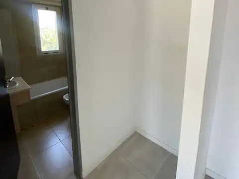 Departamento 2 ambientes en Ituzaingo sur