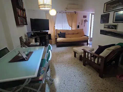 Depto Tipo Casa en Venta 50 años