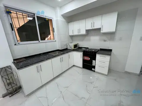 Depto Tipo Casa 2 ambientes con 1 baño