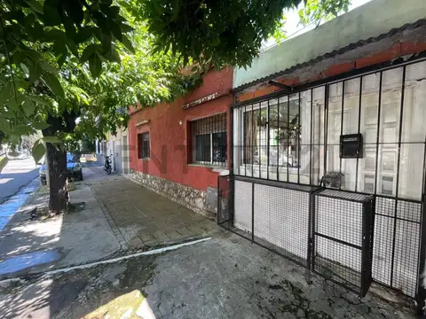 Venta de Casa 3 AMBIENTES en Munro, Vicente López                                <sp...