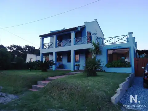 Casa en Alquiler Temporal en Manantiales, USD 6.500