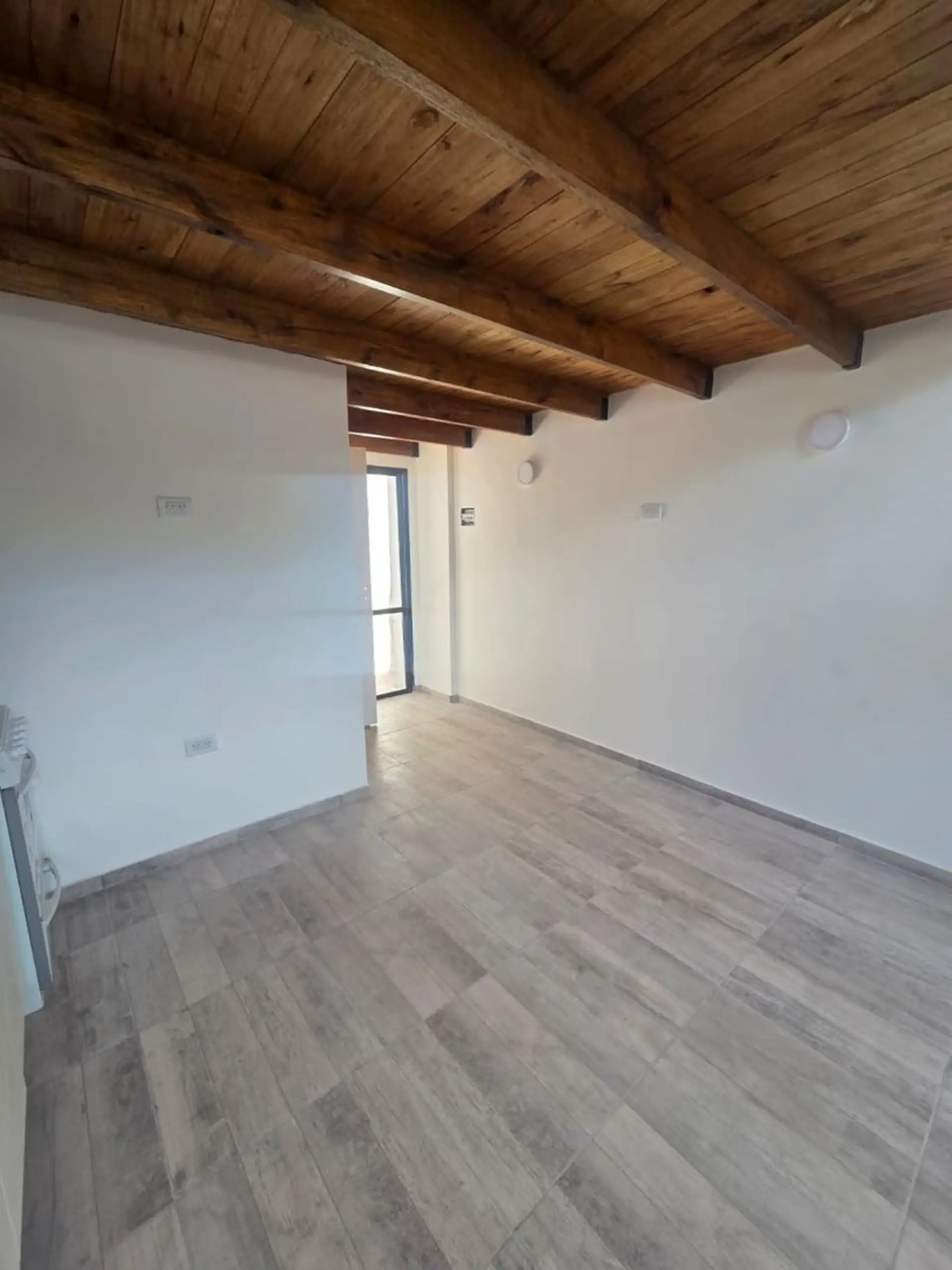 Venta PH Dúplex 2 ambientes a la calle con patio Chaco 2600 esquina Alberti