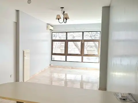Senillosa 400, Piso 1