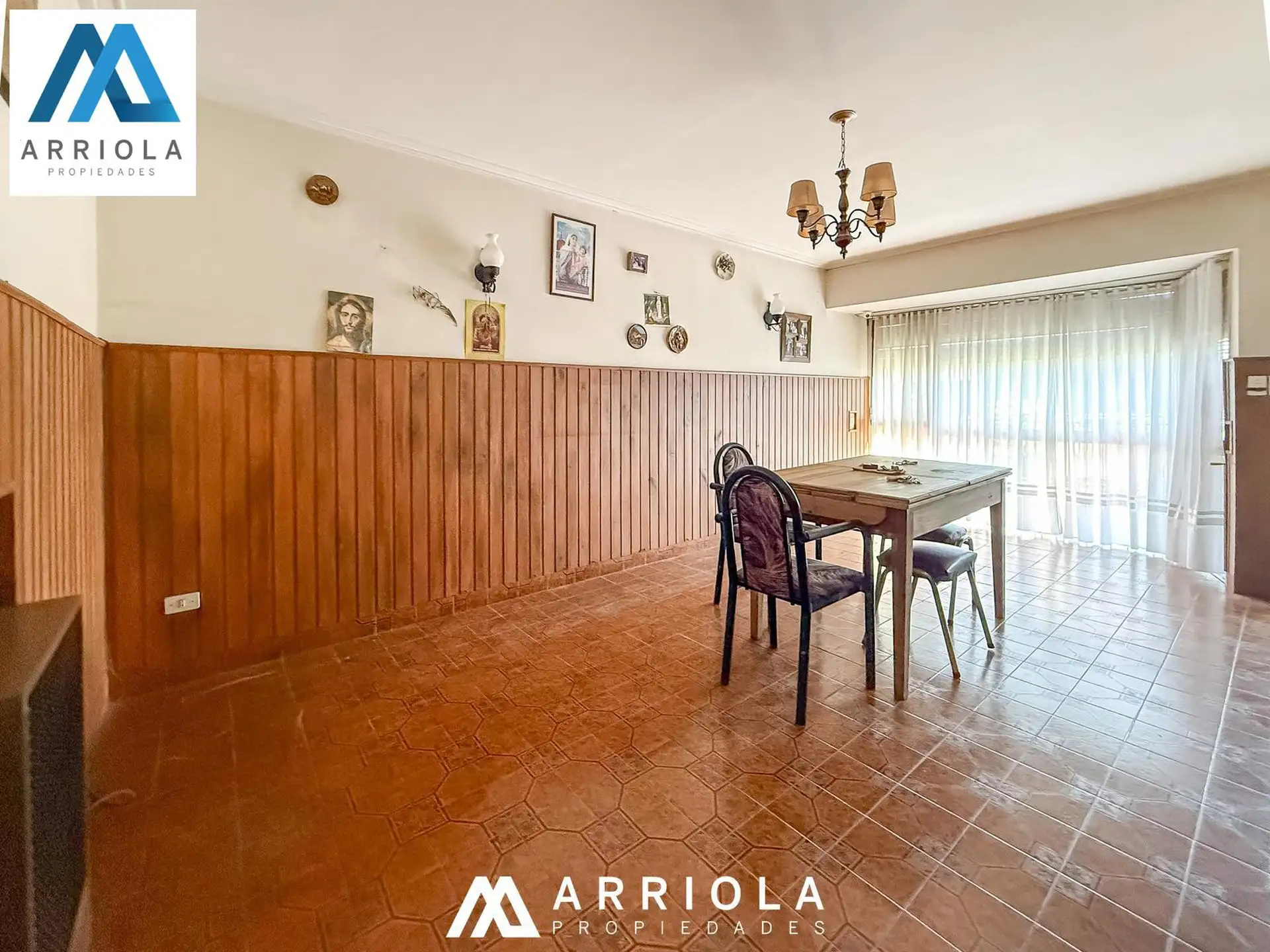 PH 4 amb con cochera, patio y terraza — Avenida Paso
