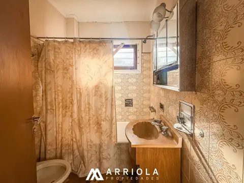 Depto Tipo Casa 4 ambientes con 2 baños