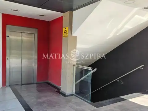 Oficina en Alquiler en Barrio Parque Leloir, USD 600