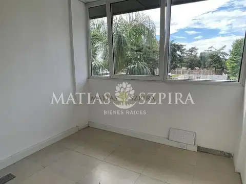 Oficina en alquiler en complejo zona Parque Leloir