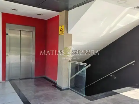 Oficina en Alquiler en Barrio Parque Leloir, USD 550