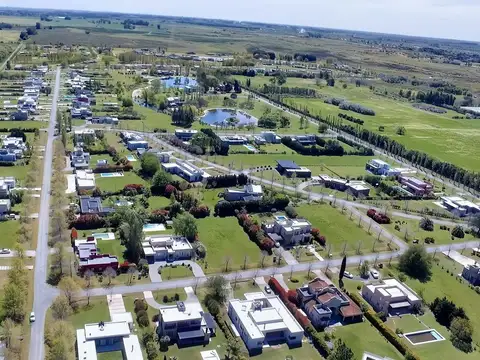 Terreno en Venta de 1961,0 m2