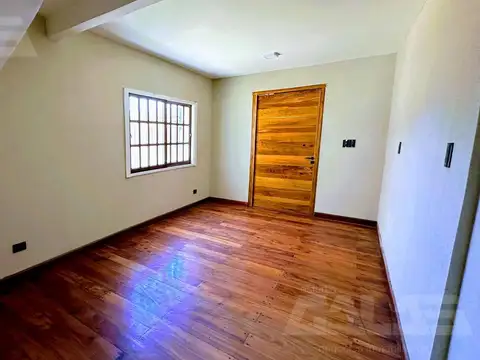 Casa en Venta en Ituzaingó, USD 310.000