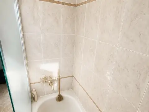 Casa 6 ambientes en Venta en Merlo