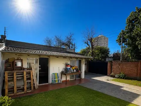 Casa 6 ambientes en Venta en Merlo