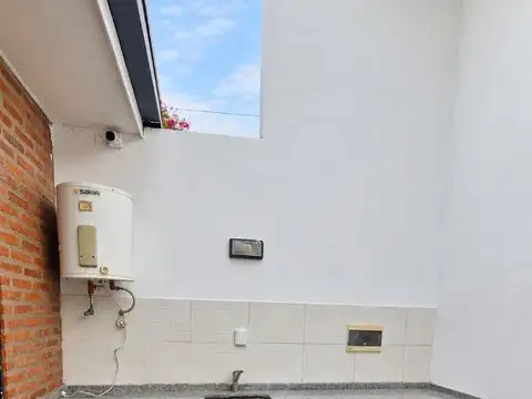 EXCELENTE CASA EN ALQUILER