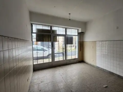 Castro Barros 198 , Piso No definido