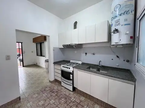 Depto Tipo Casa en Alquiler de 3 ambientes