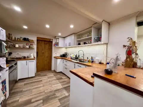 CASA 5 AMBIENTES VENTA MINISTRO RIVADAVIA 3 PIEZAS