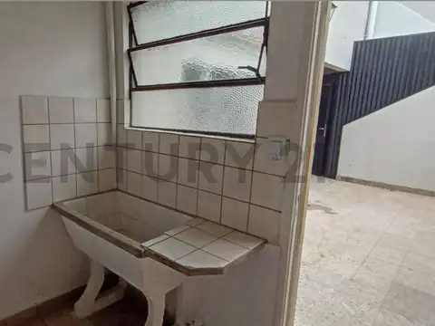ALQUILER PH 2 AMBIENTES CON PATIO