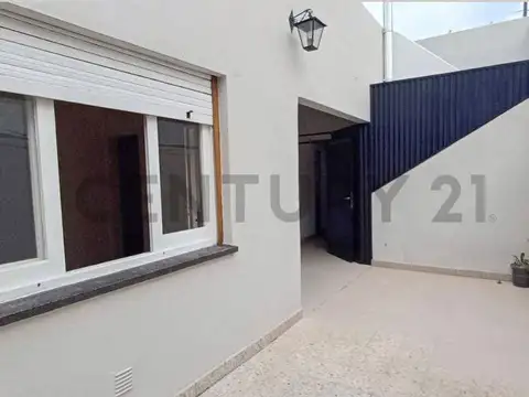 ALQUILER PH 2 AMBIENTES CON PATIO