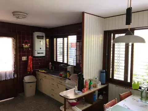 Casa en Alquiler en Olivos Maipu/Uzal, USD 2.250