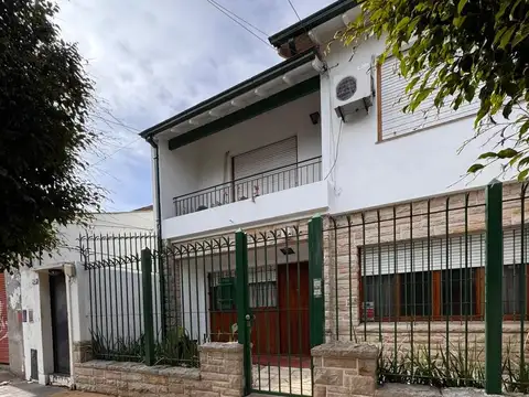 Casa - Olivos-Maipu/Uzal