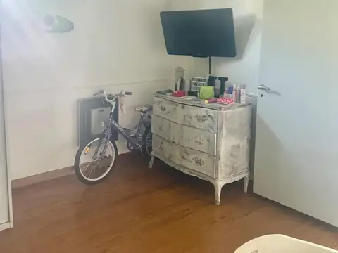 Depto Tipo Casa 5 ambientes con 2 baños