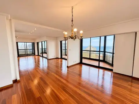 Departamento en venta 4 amb. c/ cochera - Mar Del Plata