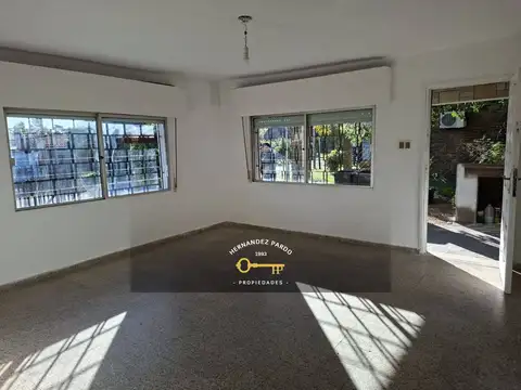 Casa 3 ambientes con 1 baño