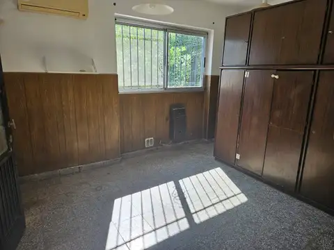 Depto Tipo Casa en Alquiler con 5