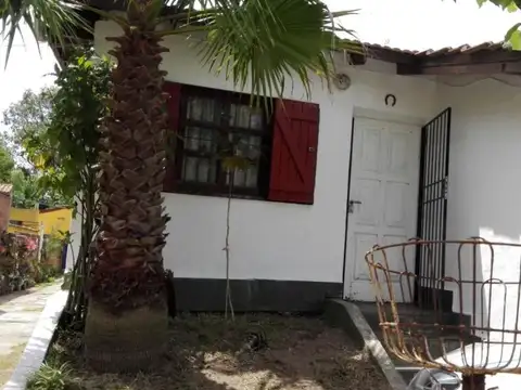 Casa en venta - 2 dormitorios 1 baño - 75mts2 - San Clemente Del Tuyu