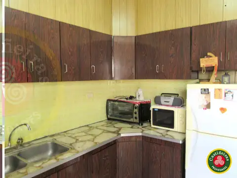 Mendoza, entre Davila y Cuyo. 1100