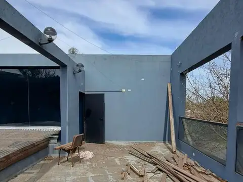 Local en Venta en Manuel B Gonnet, USD 350.000