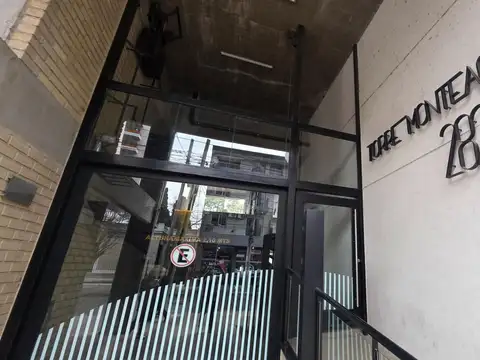 Venta departamento 2 amb con cochera Varela Centro