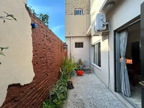 Depto Tipo Casa 3 ambientes con 2 baños