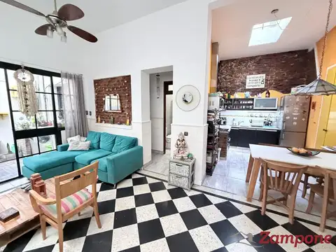 Depto Tipo Casa en Venta en Flores, USD 135.000