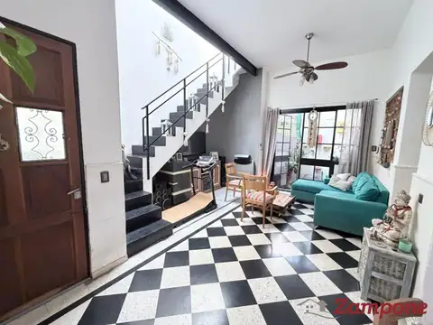 Depto Tipo Casa en Venta de 2 ambientes