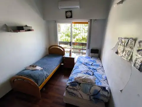 Venta. Duplex. 4 Ambientes. Villa gral Mitre.