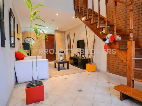 Casa 4 ambientes con 3 baños