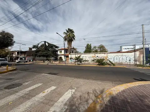 Terreno en Venta en Godoy Cruz, USD 345.000