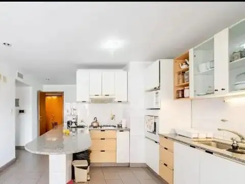 Departamento 7 ambientes con 5 baños