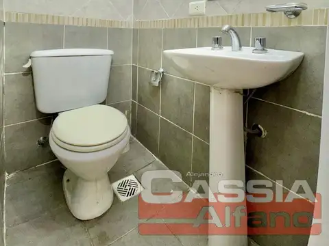 Depto Tipo Casa 4 ambientes con 2 baños