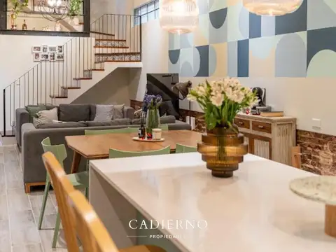 CASA DE TRES DORMITORIOS CON QUINCHO EN PJE SAN CARLOS 3771