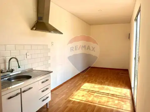 Casa en Alquiler en Empalme Olmos, $U 16.000