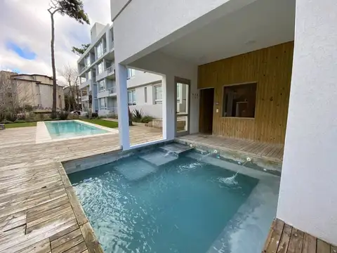 Departamento en Venta en Carilo, USD 255.000