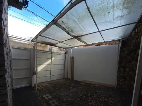 Pasaje Turin e/ Barzana y Altolaguirre